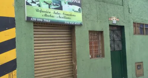 FABRICA Y TAPICERIA FABRICA Y TAPICERIA